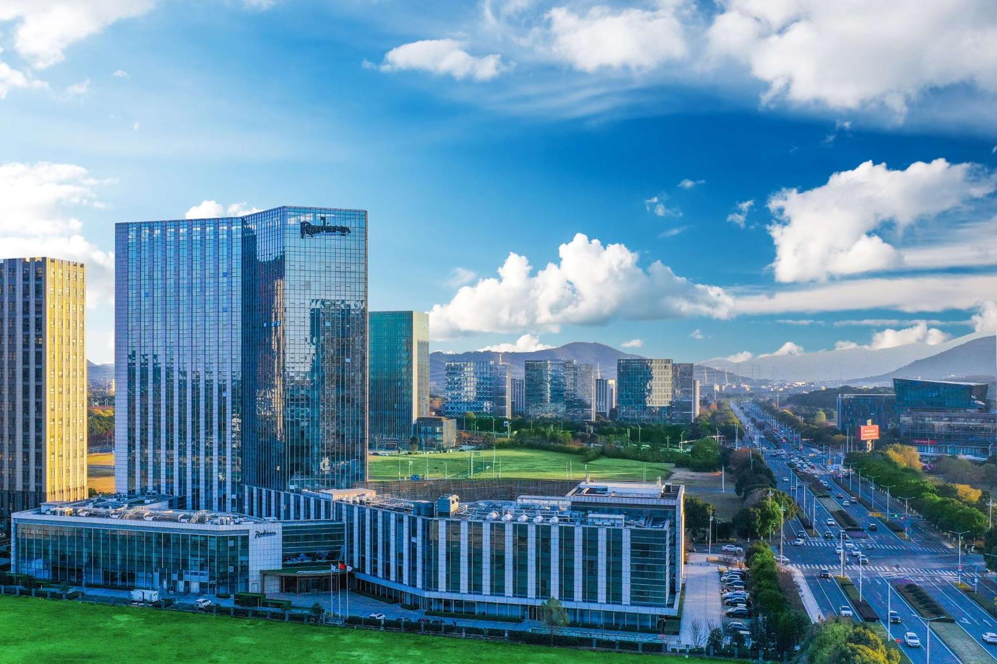 Radisson Suzhou Hotel Suzhou  Exterior photo