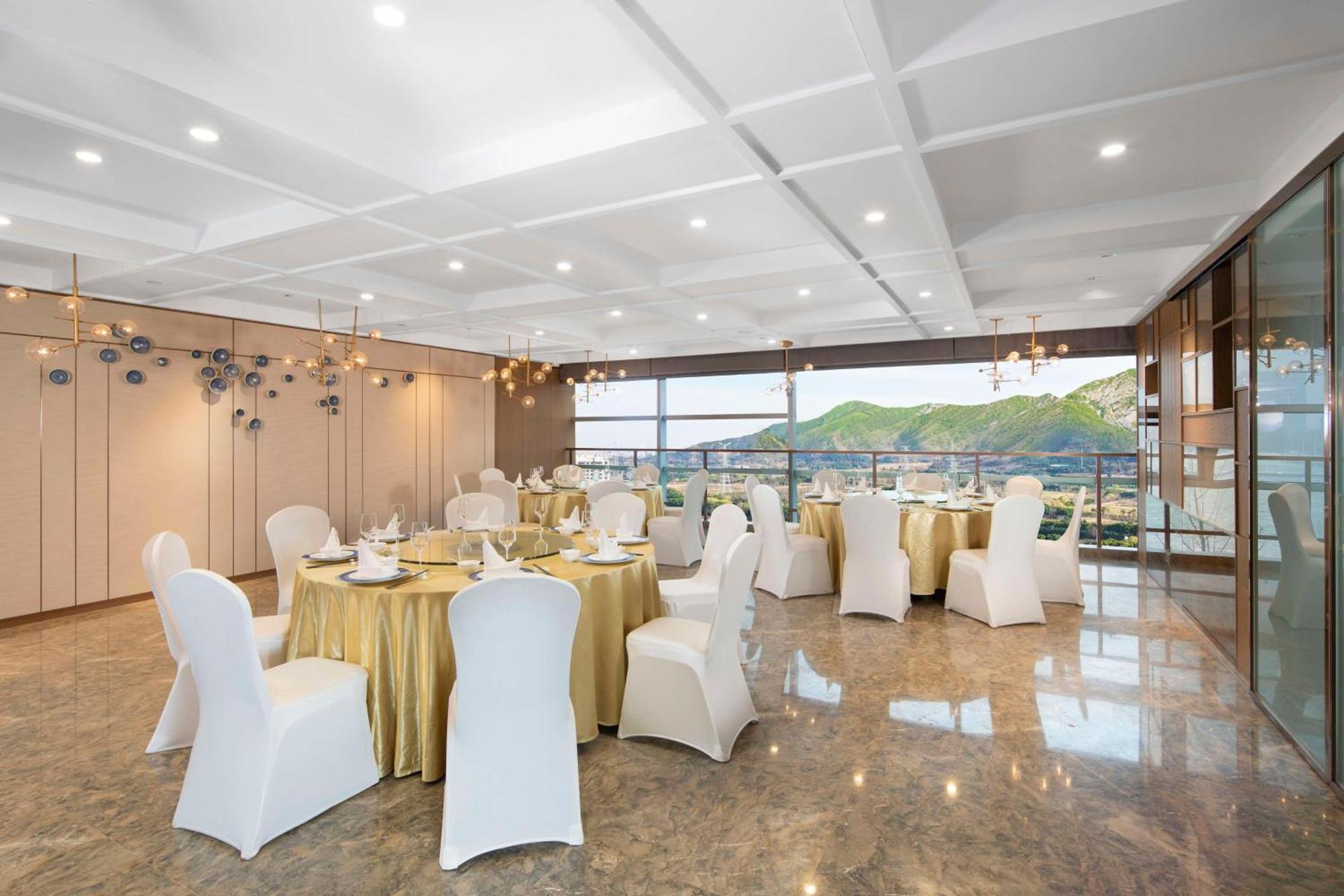 Radisson Suzhou Hotel Suzhou  Exterior photo
